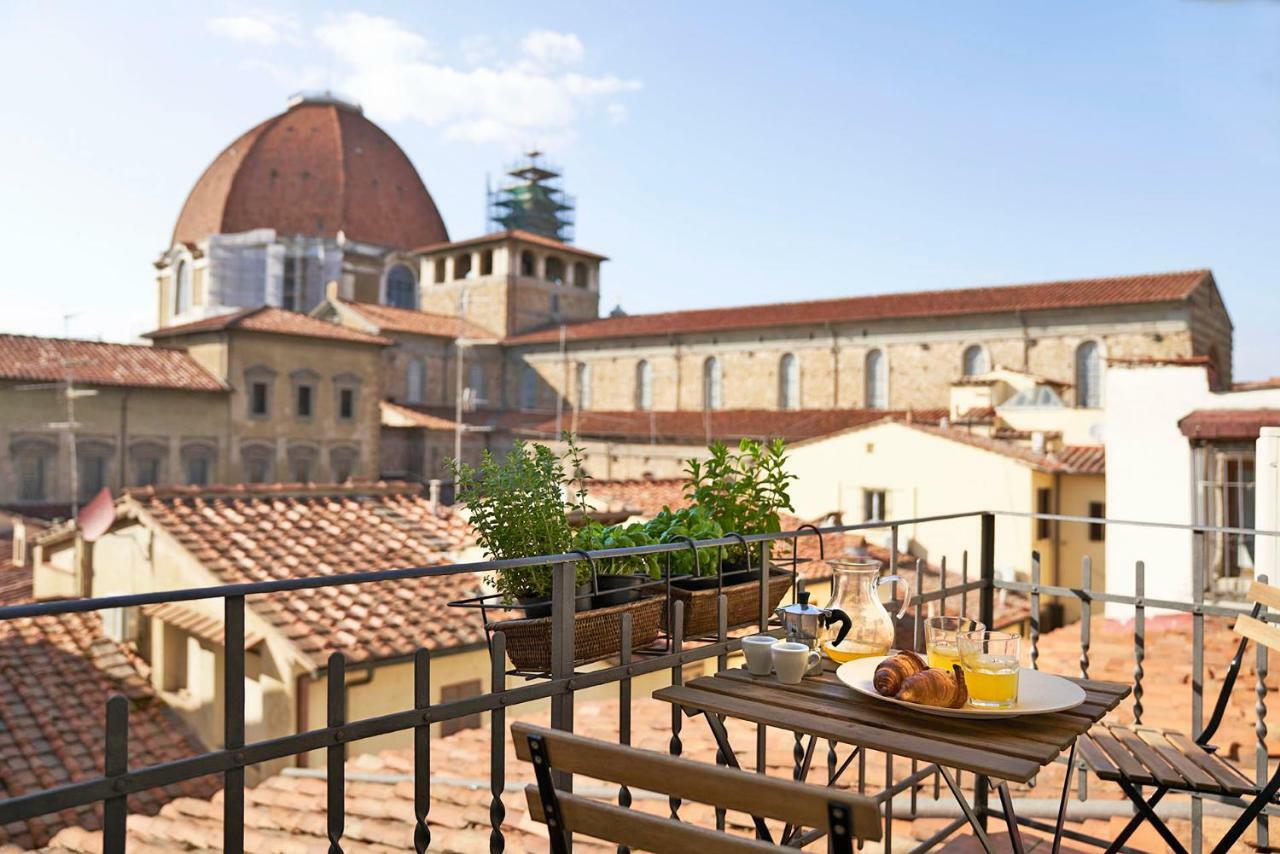 One Of A Kind Near The Duomo W/Balcony Palace Apt Florence Ngoại thất bức ảnh